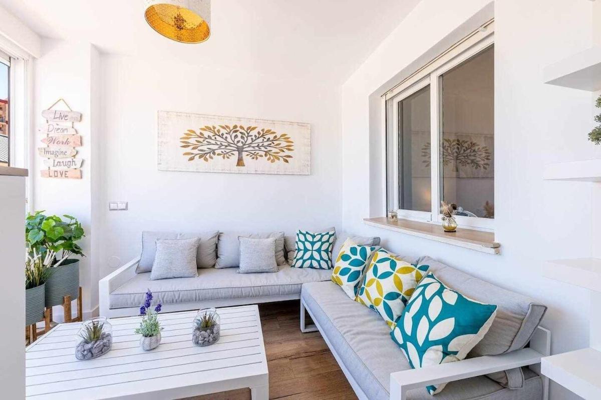797 Holiday Rentals - Lujoso Apartamento En Arroyo Con Piscina Benalmadena Bagian luar foto